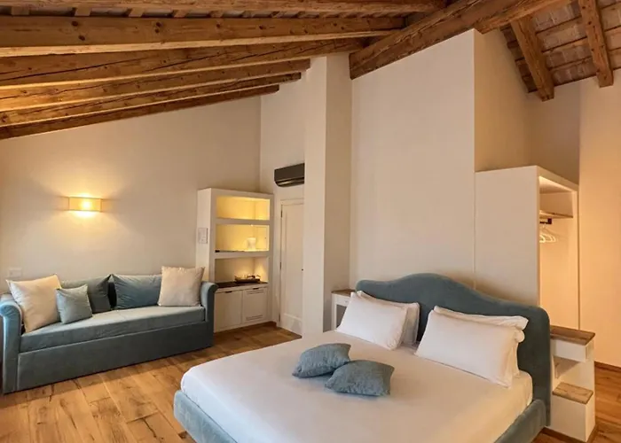 Casa Callonga * ולדוביאדנה